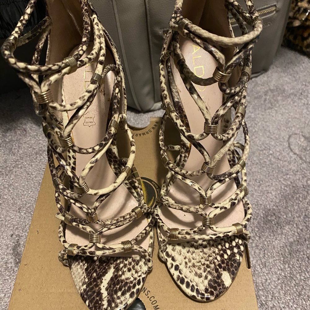 Snakeskin heels 👠 - Picture 3 of 6